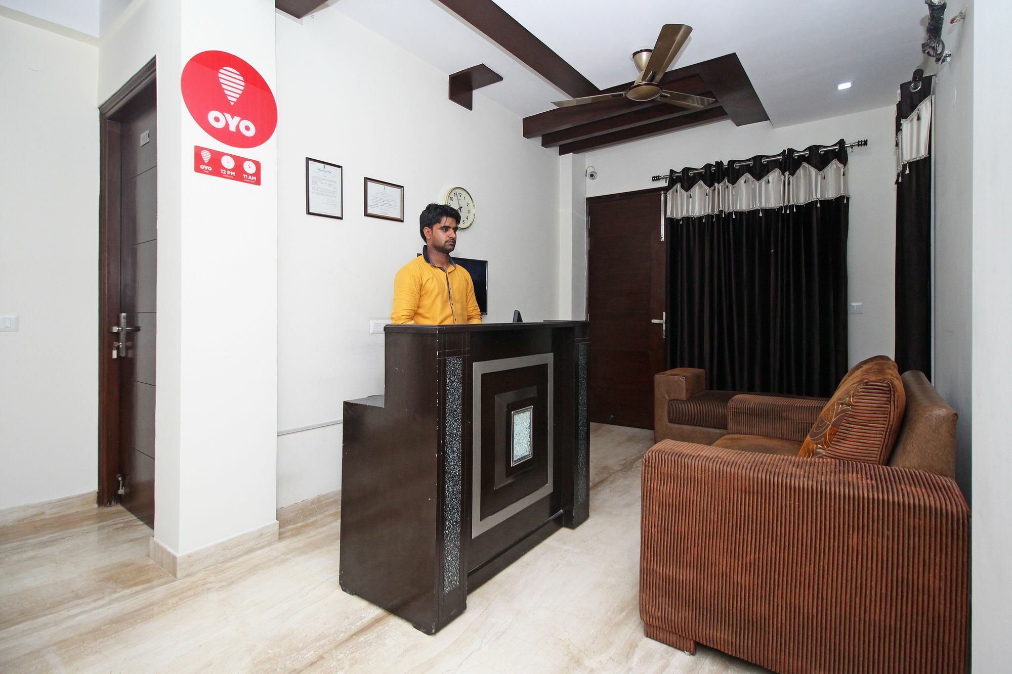Fabhotel Mannat Residency Sec 52 Gurgaon Ngoại thất bức ảnh